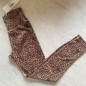 ALL FENIX CHEETAH YOGA PANT LEGGINGS SIZE SMALL NWT